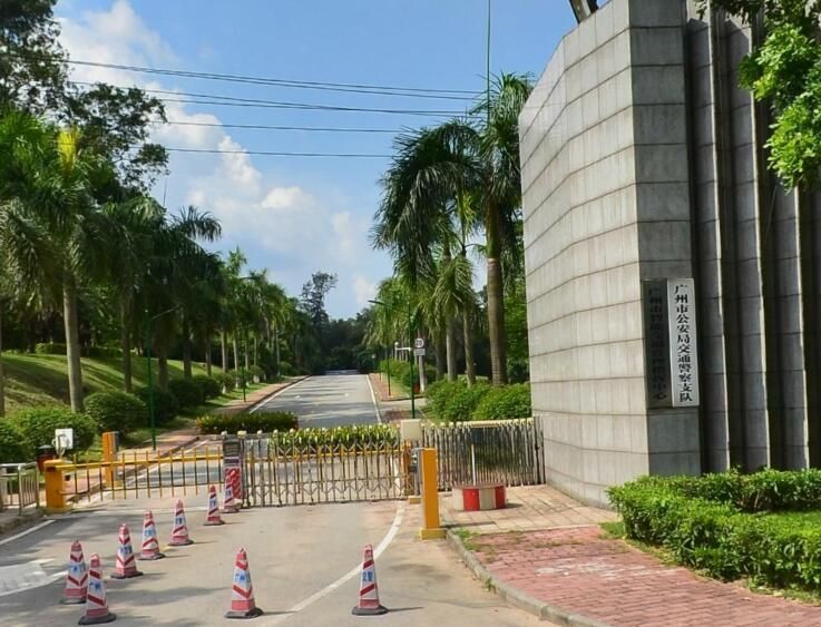 为残疾人运动会顺利举行保驾护航