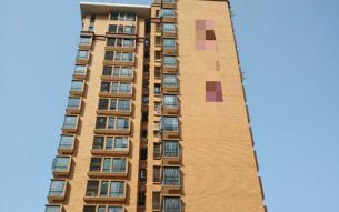 某小区近千套房出现大面积的渗漏